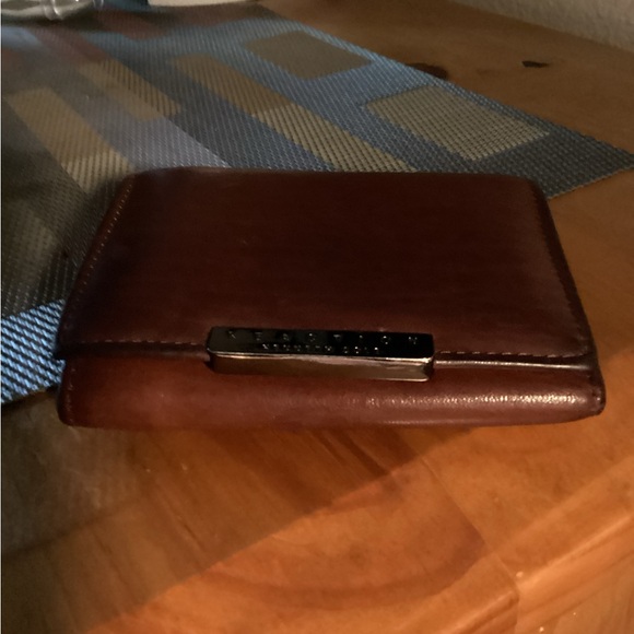 Kenneth Cole Reaction Leather Wallet - Picture 3 of 5